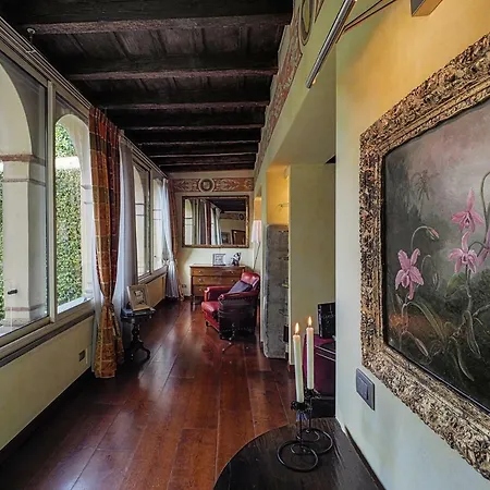 Casa Di Charme Monica Apartment