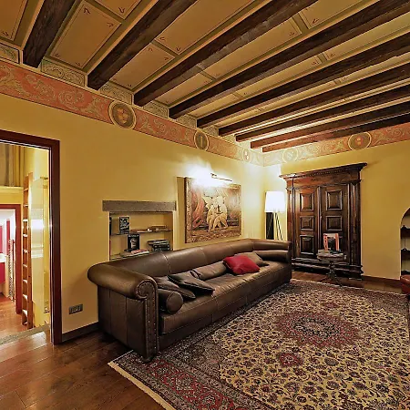 Casa Di Charme Monica Apartment